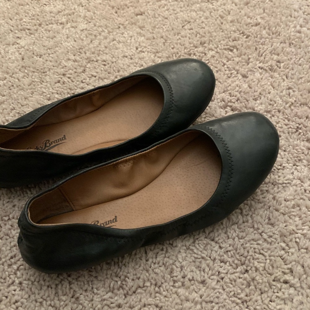Lucky brand flats